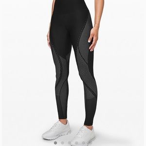 MAPPED OUT HIGH RISE 28” LEGGINGS SIZE 4